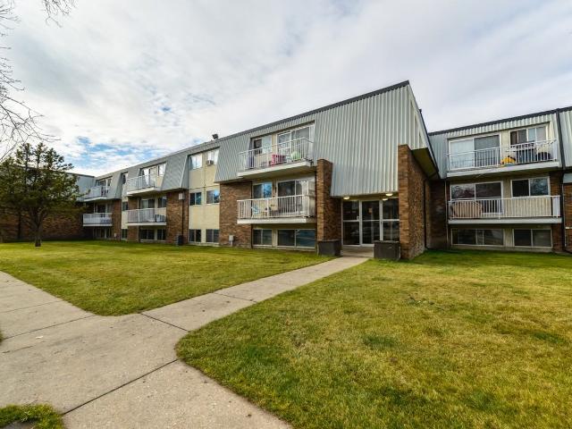 Apartment for rent in Wedgewood, Alberta