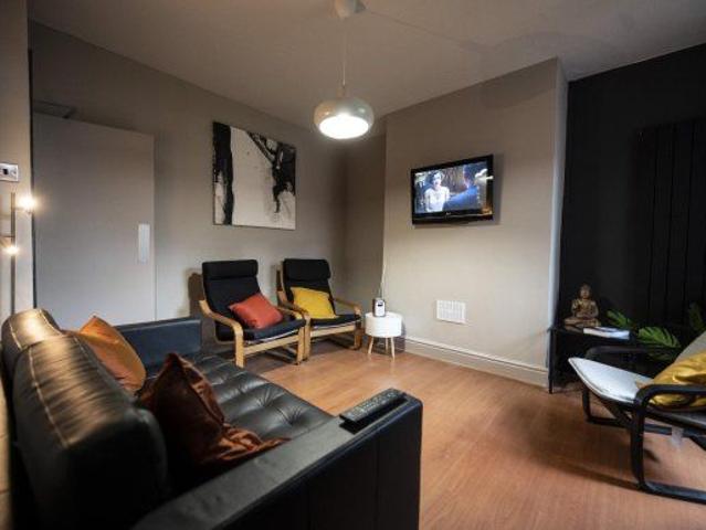 Room for rent in Newtown, Two Mills