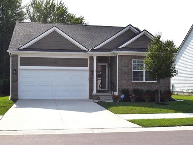 Condo for sale in New Baltimore