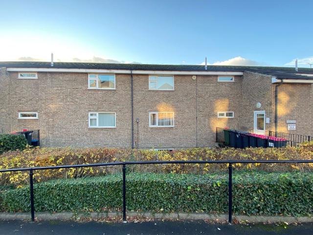 Apartment for rent in Clifton, South Yorkshire