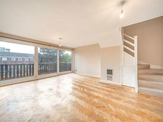 House for rent in London Borough of Richmond upon Thames, Greater London