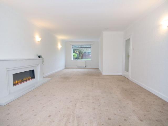 Apartment for rent in Mearns, Scotland