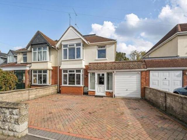 House for sale in Swindon