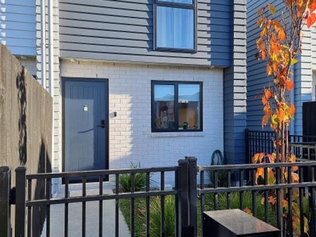 House for rent in Chaslands, Canterbury