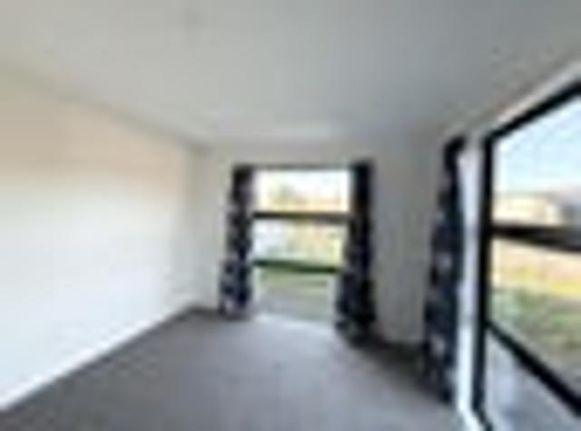 House for rent in Chaslands, Canterbury