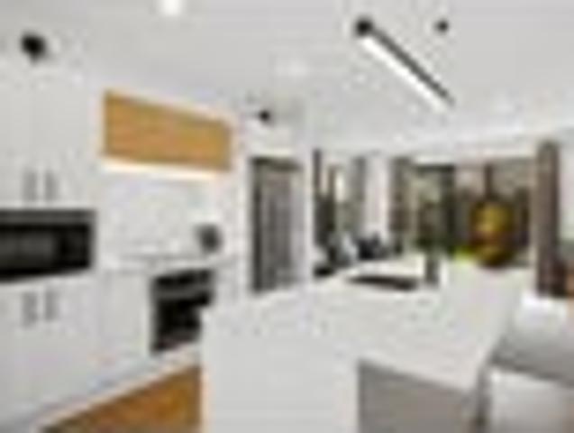 Townhouse for rent in Chaslands, Canterbury