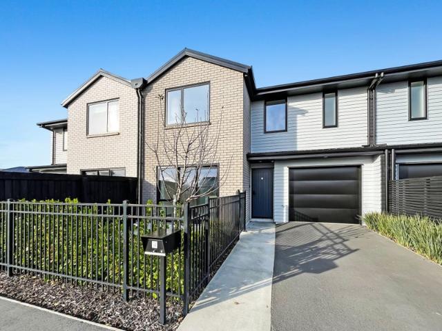 House for rent in Chaslands, Canterbury