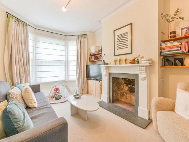 House for rent in London Borough of Ealing, Greater London