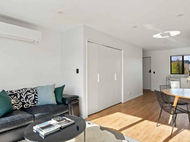Townhouse for rent in Broomfield, Christchurch