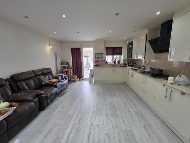 House for rent in South Stanmore, Greater London