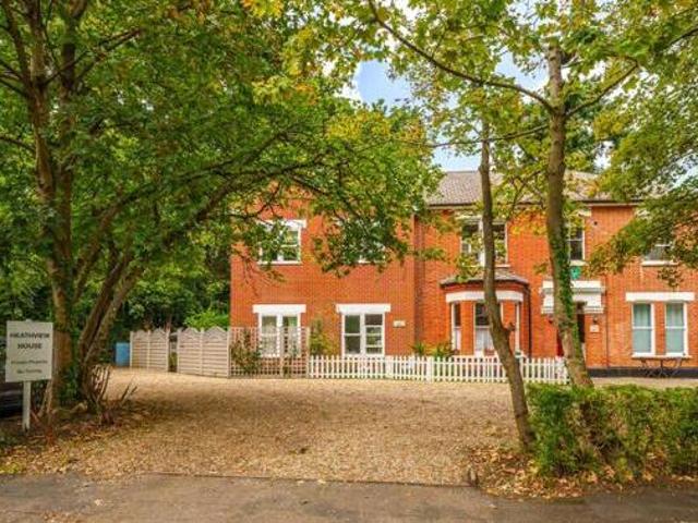 House for sale in Horsell, Woking