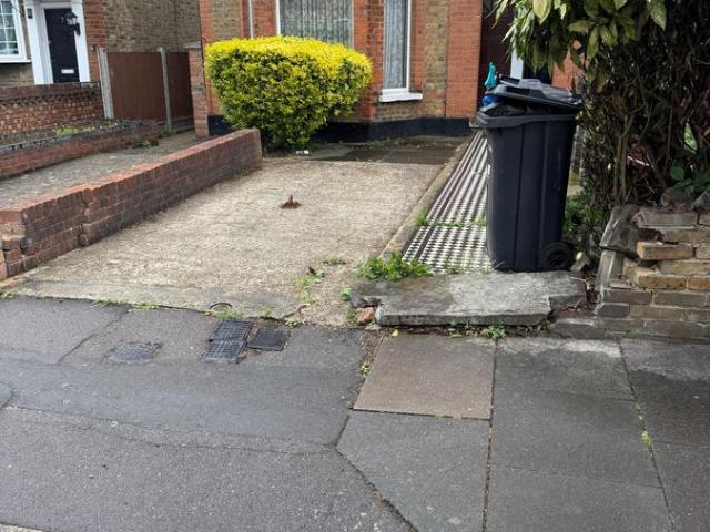 Apartment for rent in Seven Kings, Greater London