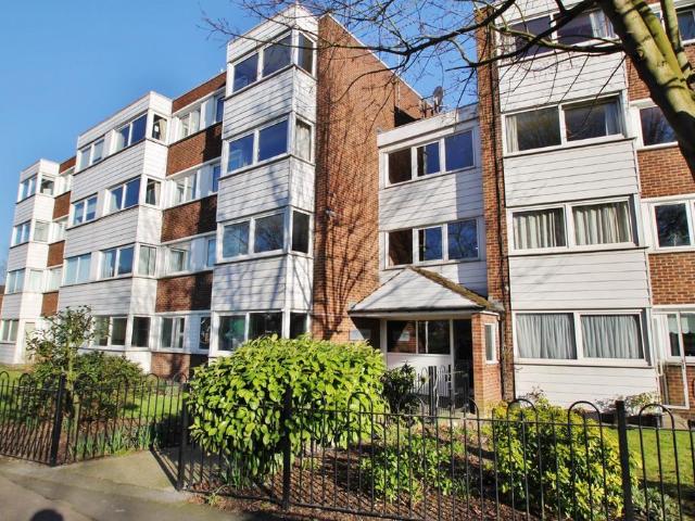 Apartment for rent in Woodford Green, Greater London