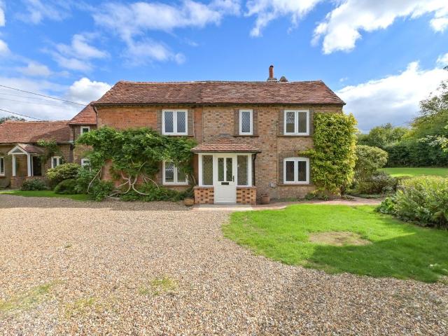 House for rent in Chesham and Villages Community Board, Buckland Common