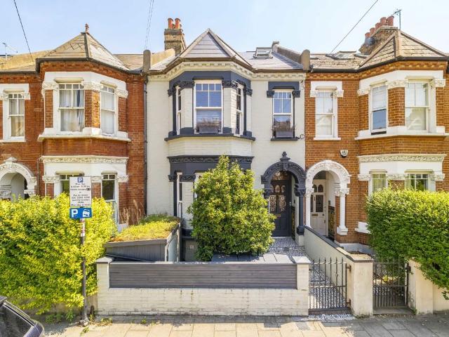 Apartment for rent in Clapham Junction, Greater London