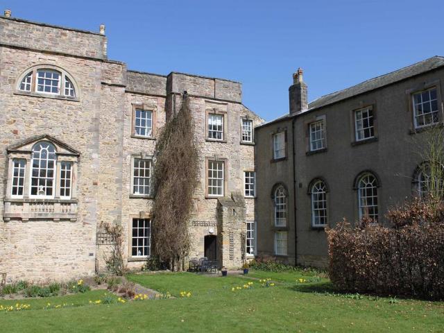 Apartment for rent in Brough with St. Giles, Colburn
