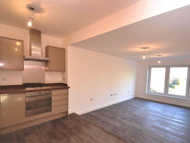 Apartment for rent in London Borough of Ealing, Greater London
