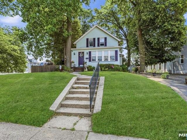 House for sale in Bloomfield, New Jersey