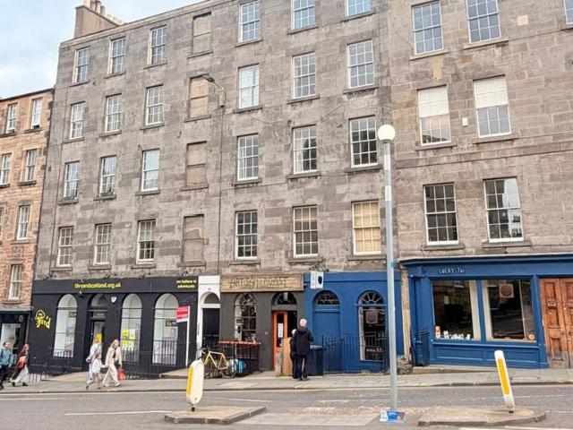 Apartment for rent in Broughton, Scotland
