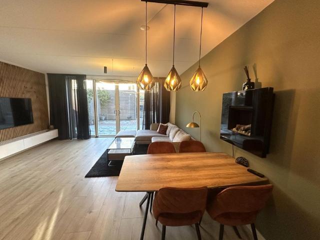 Woning te huur in Feijenoord, Rotterdam