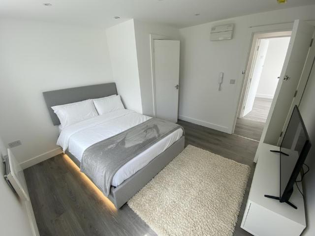 Room for rent in Ramsden, Greater London