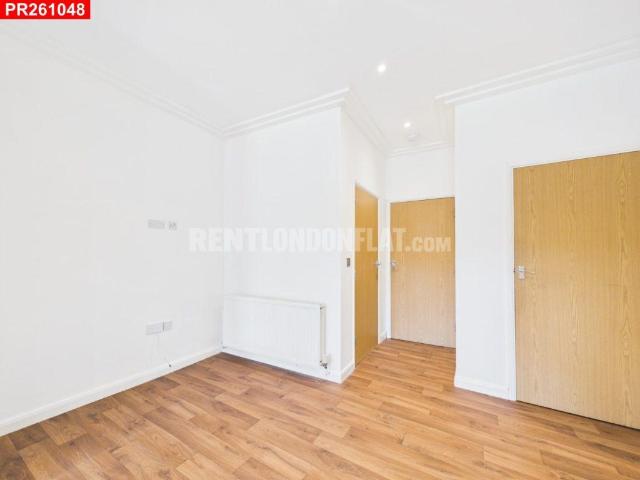 House for rent in London Borough of Hounslow, Greater London