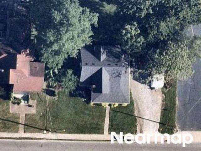 House for sale in Alton, Illinois