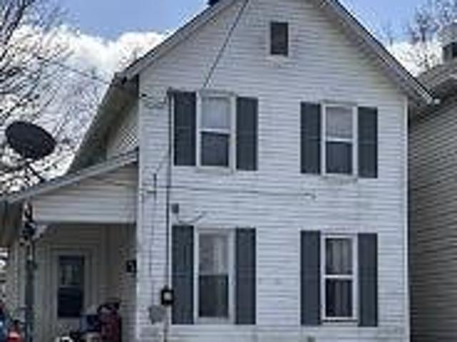 House for sale in Summit, Ohio