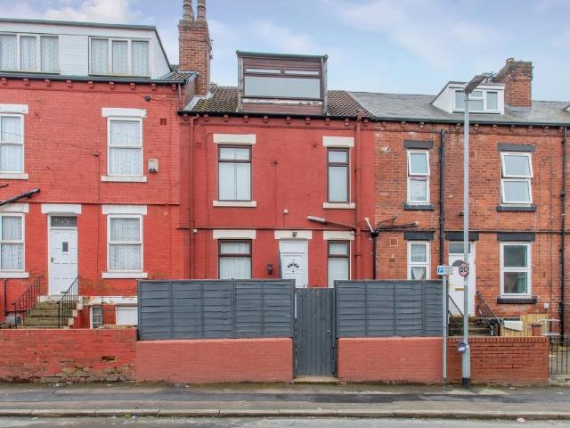 Apartment for rent in Harehills, West Yorkshire
