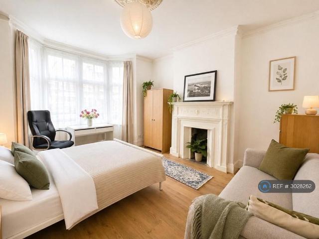 Apartment for rent in London Borough of Lewisham, Greater London