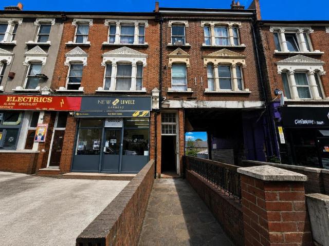 House for rent in London Borough of Lewisham, Greater London