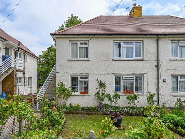 Apartment for rent in London Borough of Ealing, Hanwell