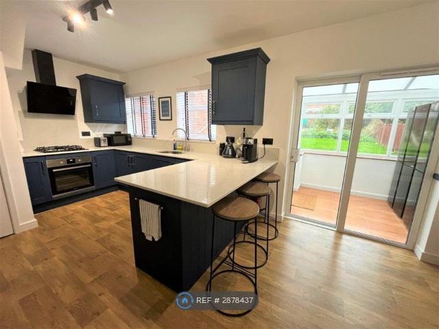 Room for rent in Watergate, Devon