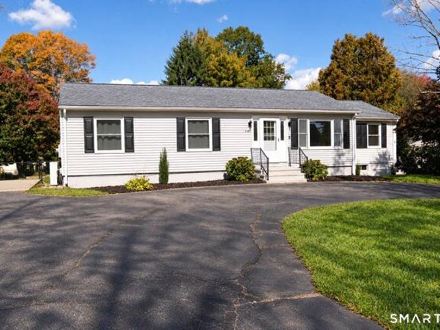 House for sale in Bean Hill, Norwich