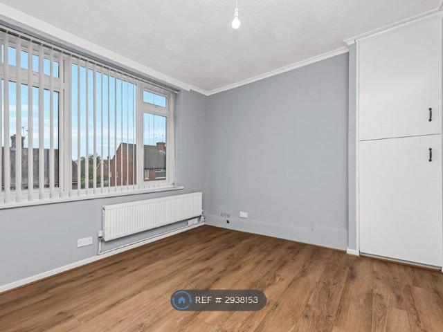 Apartment for rent in Monks Orchard, Kent