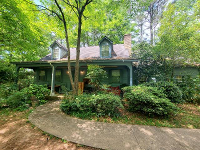 House for sale in Brookwood Place, Lilburn