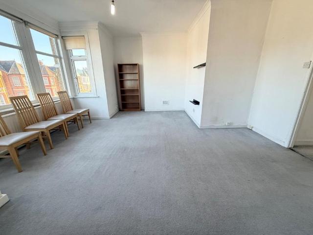 Apartment for rent in Bowes Park, Greater London