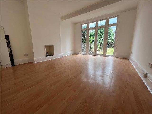 Apartment for rent in Palmers Green, Greater London