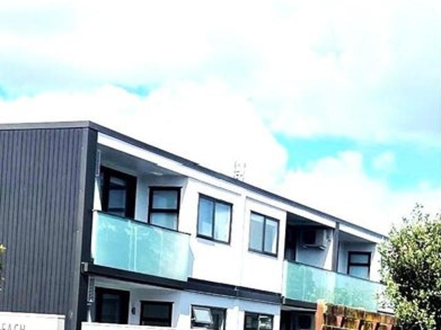 Apartment for rent in Whangaparaoa, Oroua County