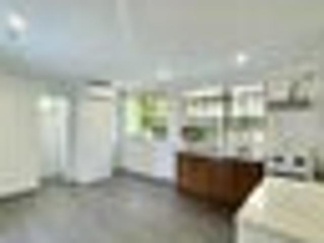 Apartment for rent in Whangaparaoa, Oroua County