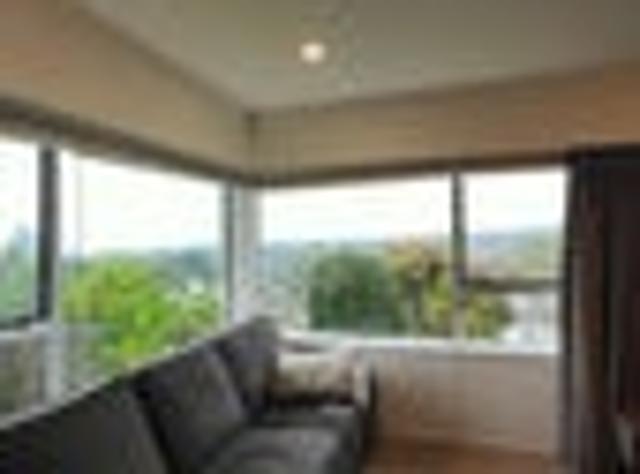 Apartment for rent in Waiake, Hibiscus and Bays