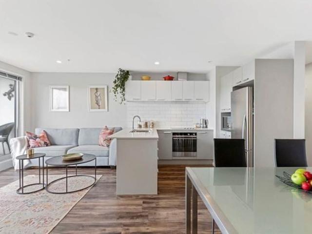 Apartment for rent in Whangaparaoa, Oroua County