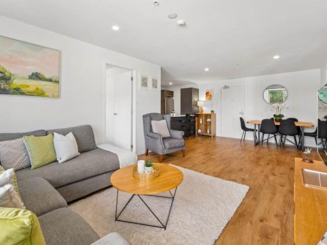 Apartment for rent in Whangaparaoa, Oroua County