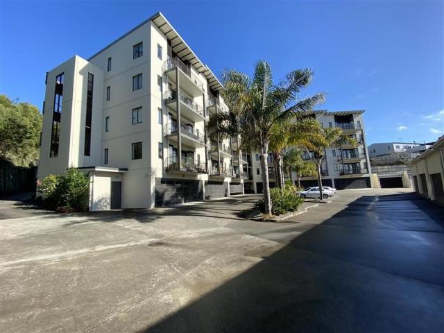 Apartment for rent in Whangaparaoa, Oroua County
