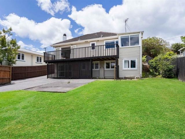 House for rent in Waiake, Hibiscus and Bays
