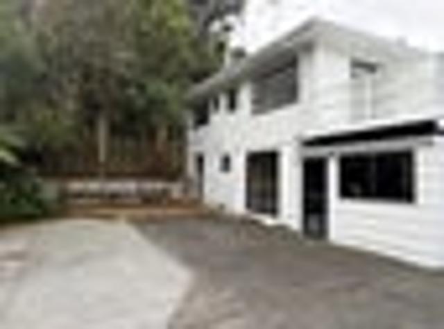 Townhouse for rent in Whangaparaoa, Oroua County