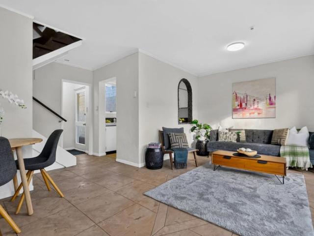 House for rent in Whangaparaoa, Oroua County