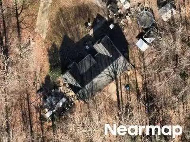 House for sale in Seneca