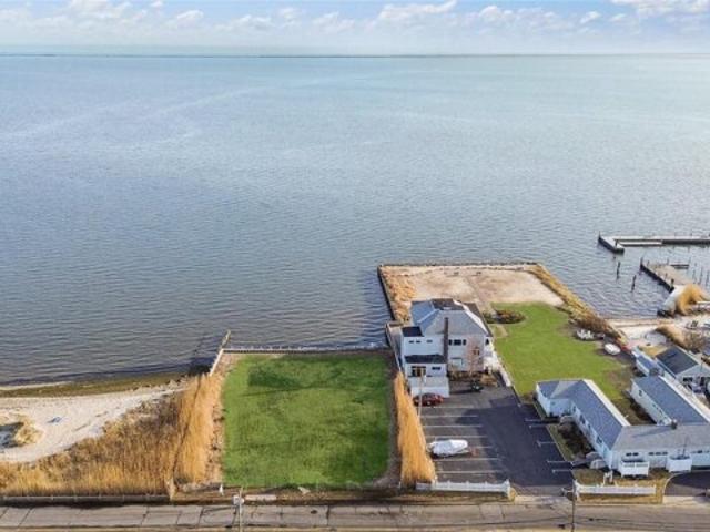 Land for sale in Sayville