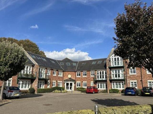 House for sale in Chichester, Littlecote